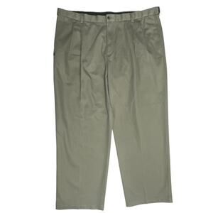 Haggar Pants 44x30 Work-To-Weekend Khaki Green Classic Fit Comfort Waist Pleats